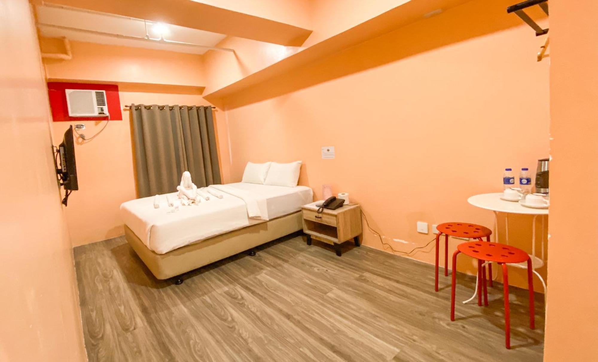 Kaizen Suites Маніла Екстер'єр фото